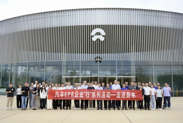 1002445774547615744.jpg 1002445774547615744.jpg