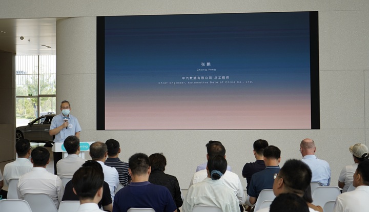 1002445882035044352.jpg 1002445882035044352.jpg